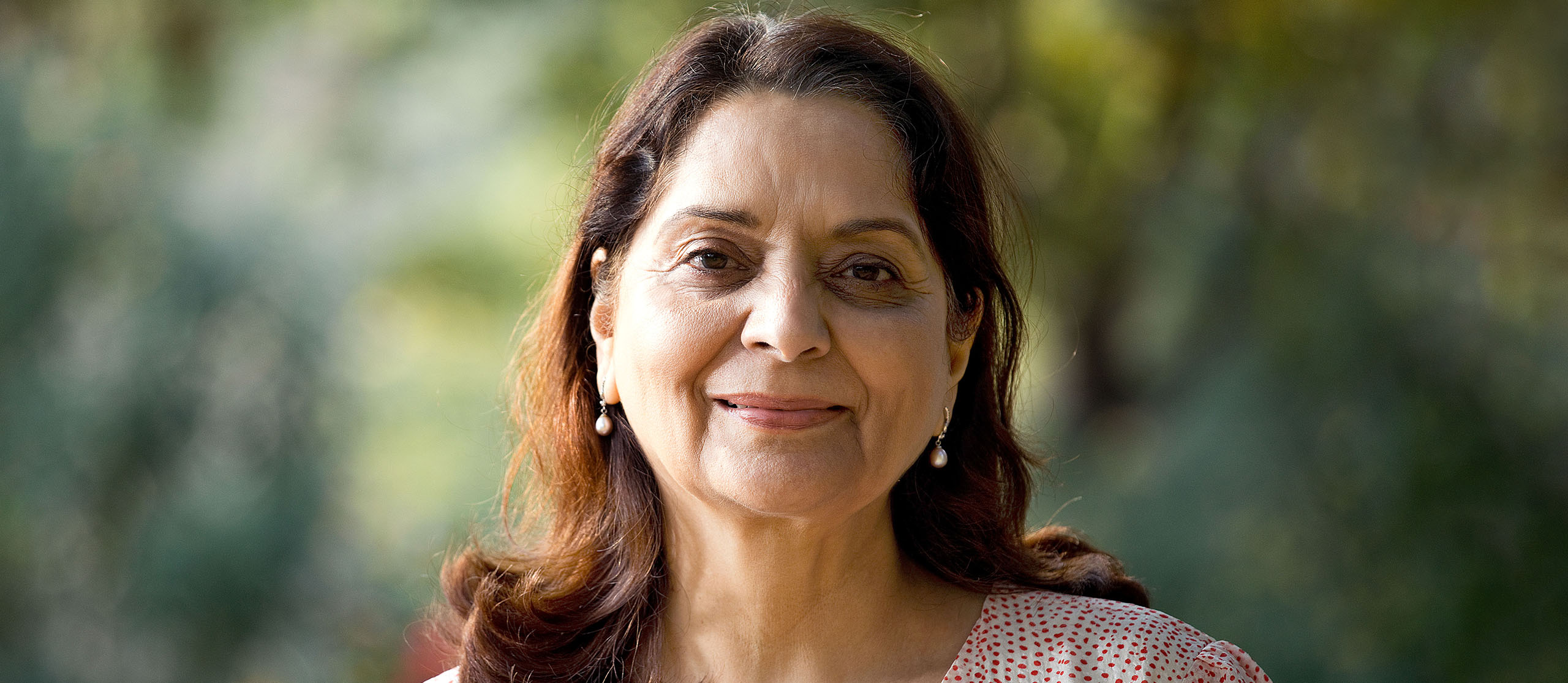 Middle aged woman with brown hair